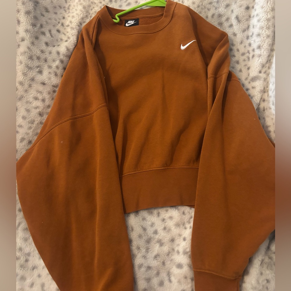 Nike sweatshirt